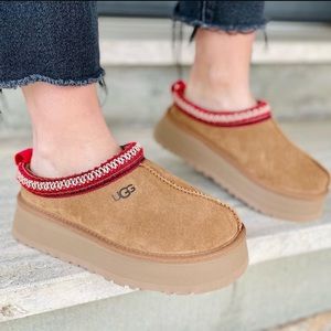 Ugg Tazz Slippers Chestnut Slides Shoes Chestnut NWT NIB WOMEN